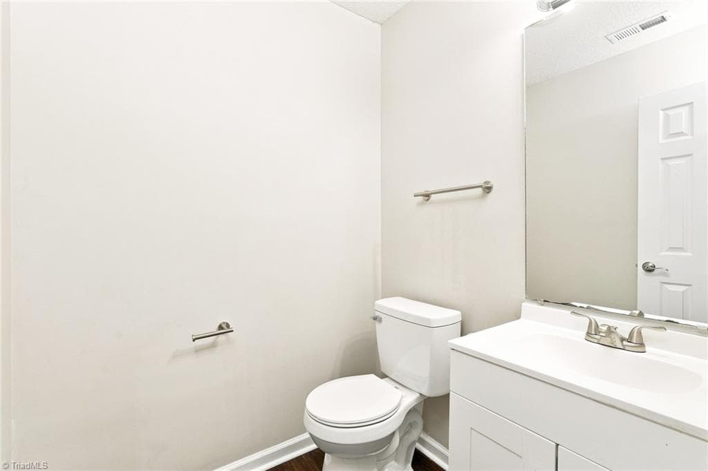 Stick/Site Built at 1495 Fiddlers Knoll Drive, Kernersville NC 27284, photo 16 of 22