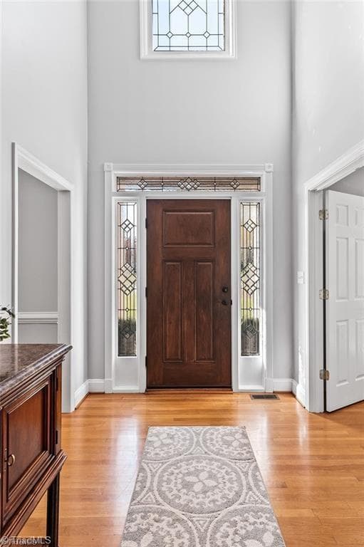 Stick/Site Built at 1409 Wisteria Court, High Point NC 27265, photo 2 of 28