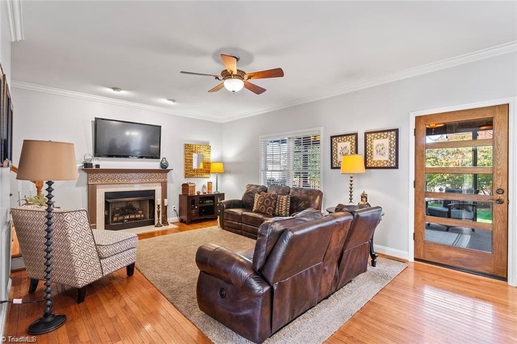 Stick/Site Built at 1409 Wisteria Court, High Point NC 27265, photo 5 of 28