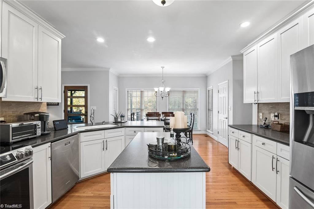 Stick/Site Built at 1409 Wisteria Court, High Point NC 27265, photo 10 of 28