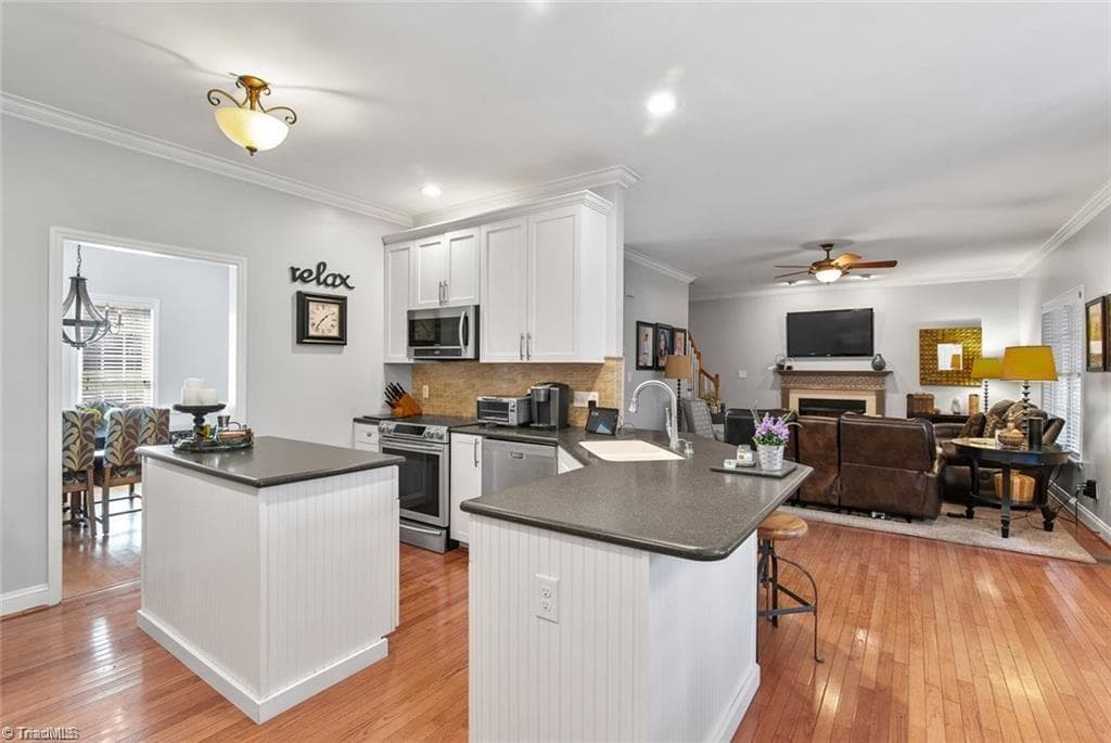 Stick/Site Built at 1409 Wisteria Court, High Point NC 27265, photo 11 of 28