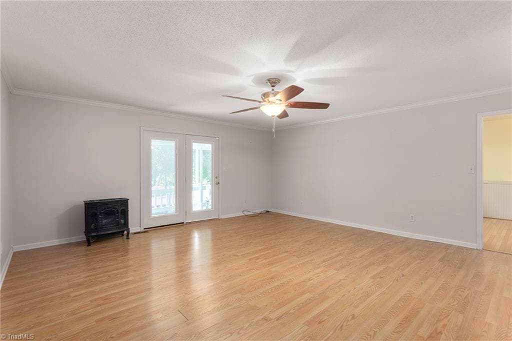 Stick/Site Built at 914 Ferndale Drive, Thomasville NC 27360, photo 8 of 33