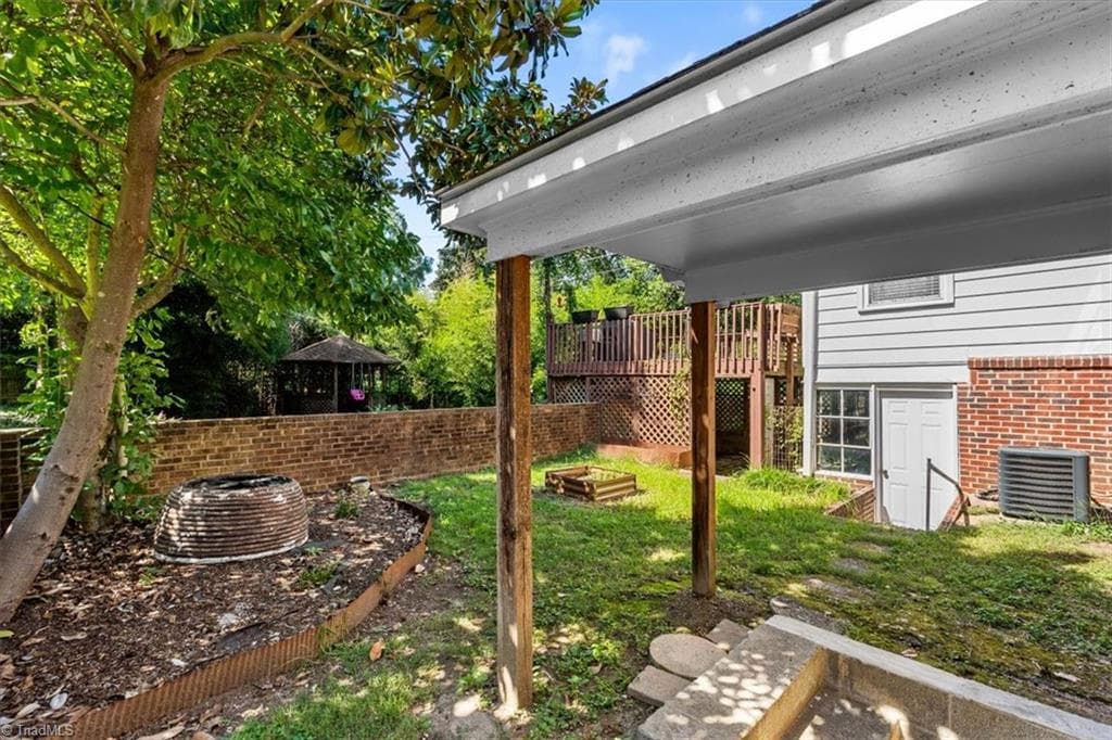 Stick/Site Built at 110 Mayflower Drive, Greensboro NC 27403, photo 46 of 49