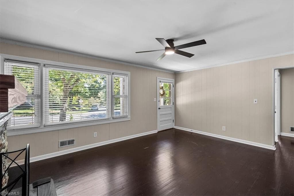 Stick/Site Built at 110 Mayflower Drive, Greensboro NC 27403, photo 7 of 49