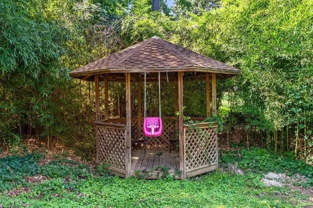 Stick/Site Built at 110 Mayflower Drive, Greensboro NC 27403, photo 48 of 49