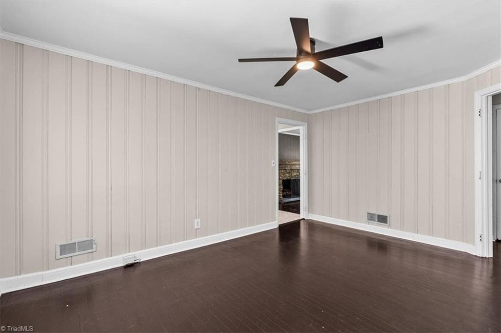 Stick/Site Built at 110 Mayflower Drive, Greensboro NC 27403, photo 21 of 49