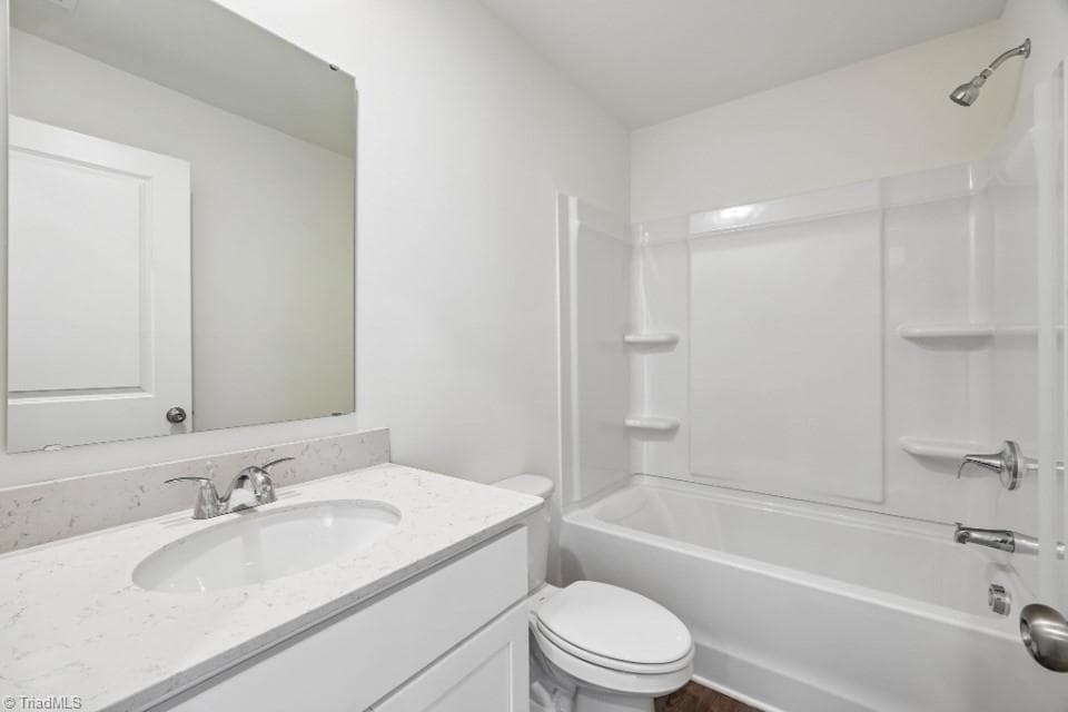 Stick/Site Built at 104 WELLER Lane, Thomasville NC 27360, photo 7 of 19