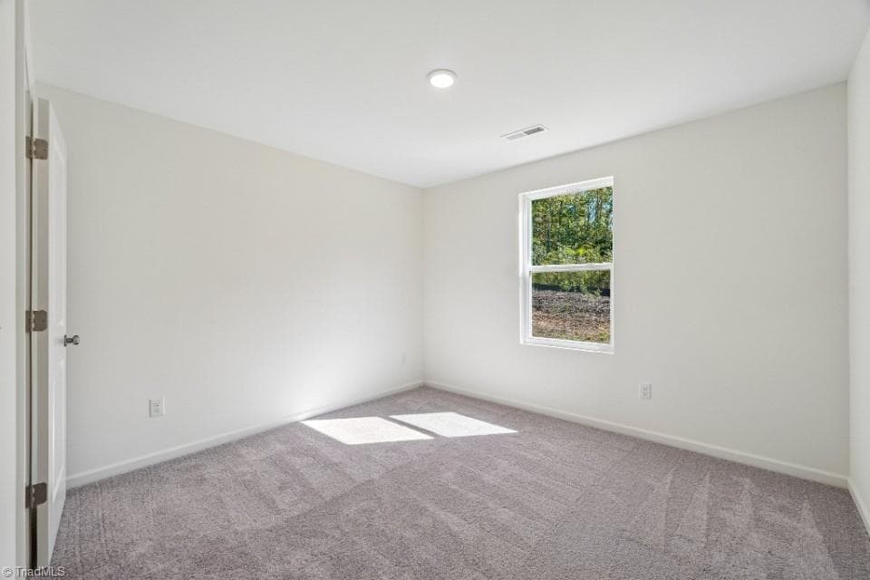 Stick/Site Built at 104 WELLER Lane, Thomasville NC 27360, photo 9 of 19