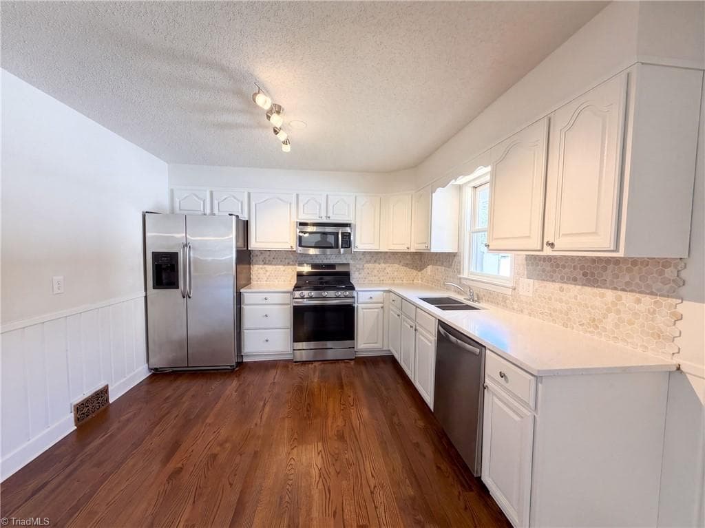 Stick/Site Built at 101 Tipperary Lane, Winston-Salem NC 27104, Winston-Salem, photo 2 of 20