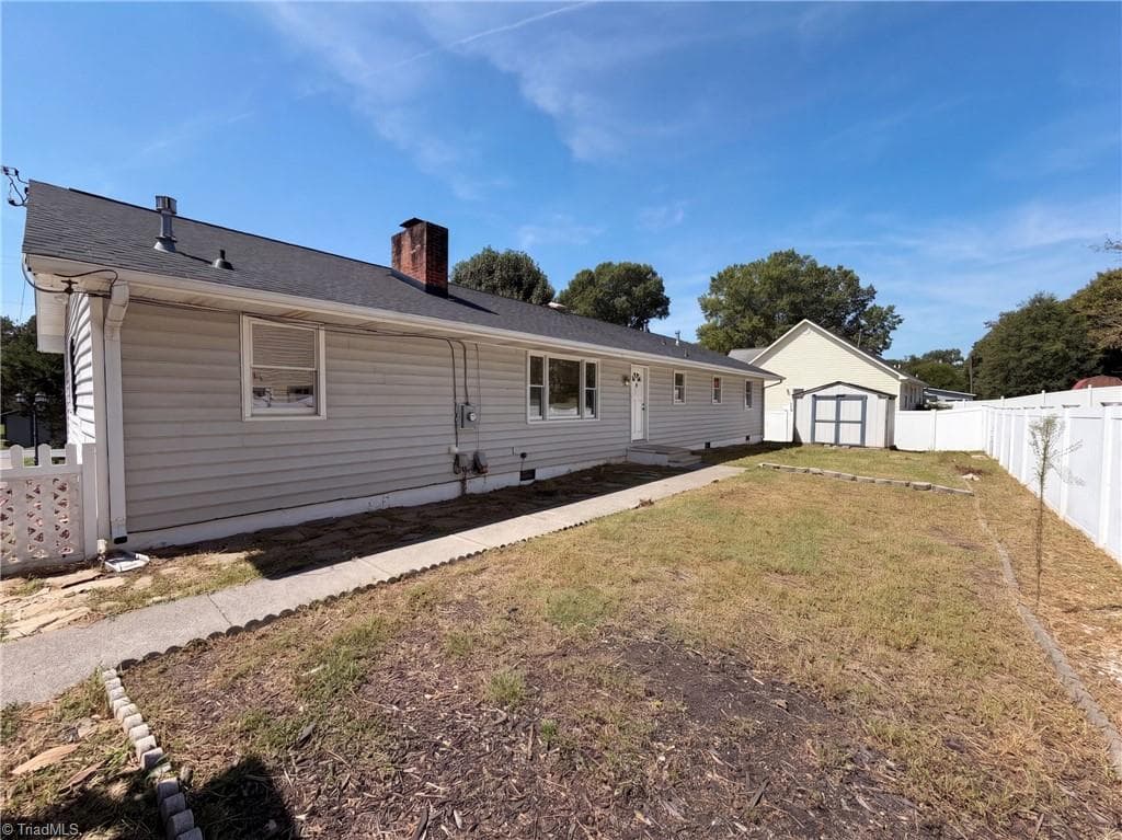 Stick/Site Built at 101 Tipperary Lane, Winston-Salem NC 27104, photo 5 of 20