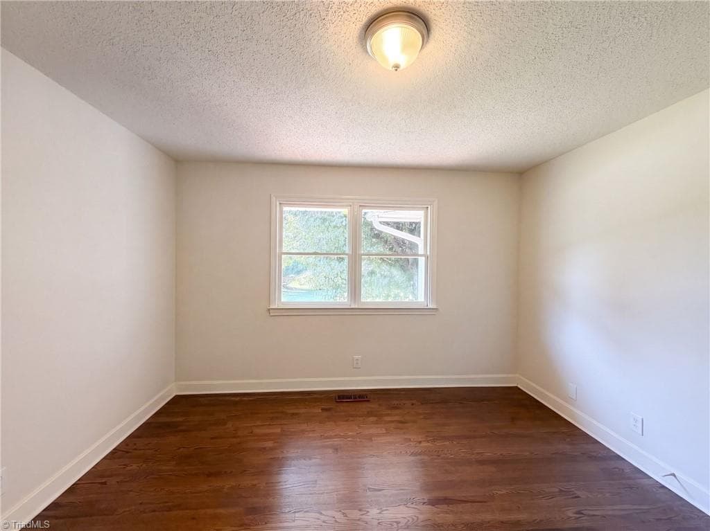 Stick/Site Built at 101 Tipperary Lane, Winston-Salem NC 27104, photo 11 of 20