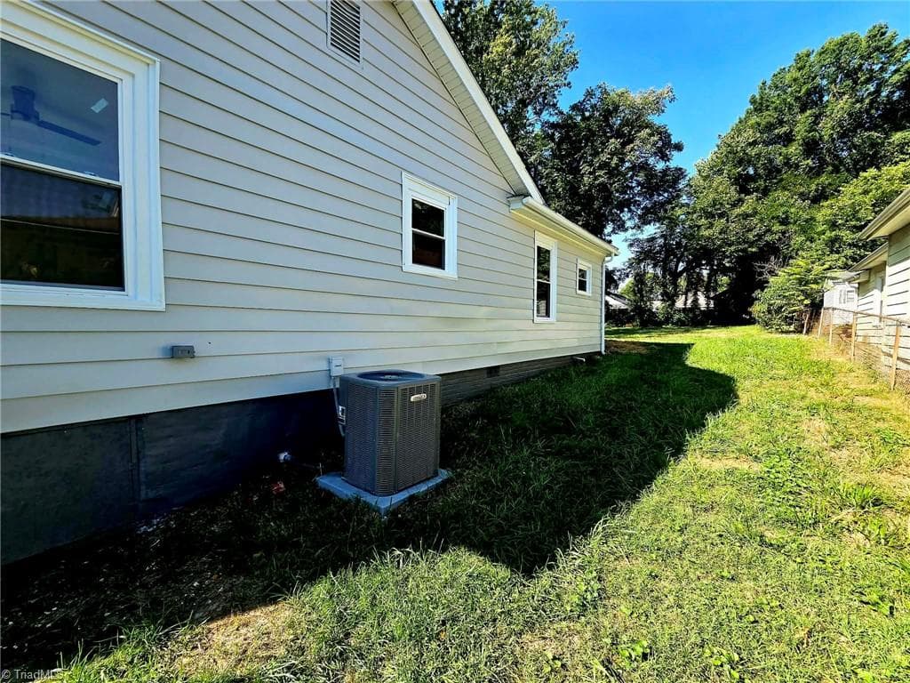 Stick/Site Built at 910 Dillard Street, Greensboro NC 27403, photo 25 of 27