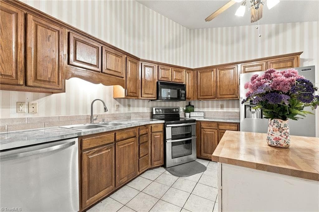 Stick/Site Built at 3122 Creekridge Drive, Asheboro NC 27205, Asheboro, photo 15 of 56