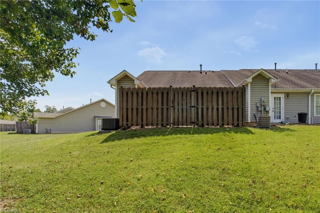Stick/Site Built at 505 Carrington Lane, Thomasville NC 27360, photo 27 of 29