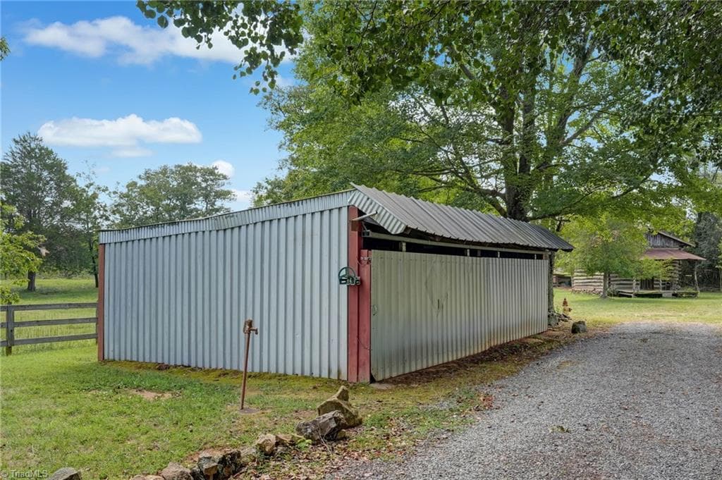 Stick/Site Built at 1203 Brooks Road, Reidsville NC 27320, Reidsville, photo 11 of 98