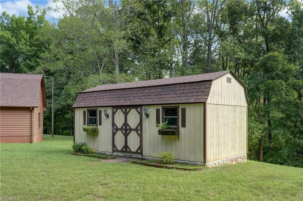Stick/Site Built at 1203 Brooks Road, Reidsville NC 27320, Reidsville, photo 15 of 98