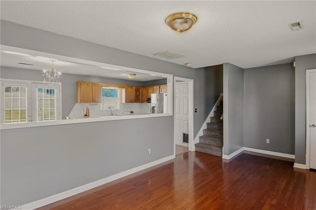 Stick/Site Built at 3709 Signet Drive, Winston-Salem NC 27101, Winston-Salem, photo 6 of 30
