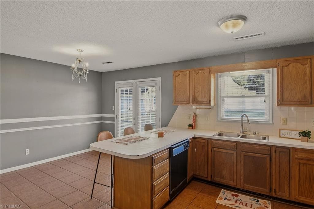 Stick/Site Built at 3709 Signet Drive, Winston-Salem NC 27101, Winston-Salem, photo 9 of 30