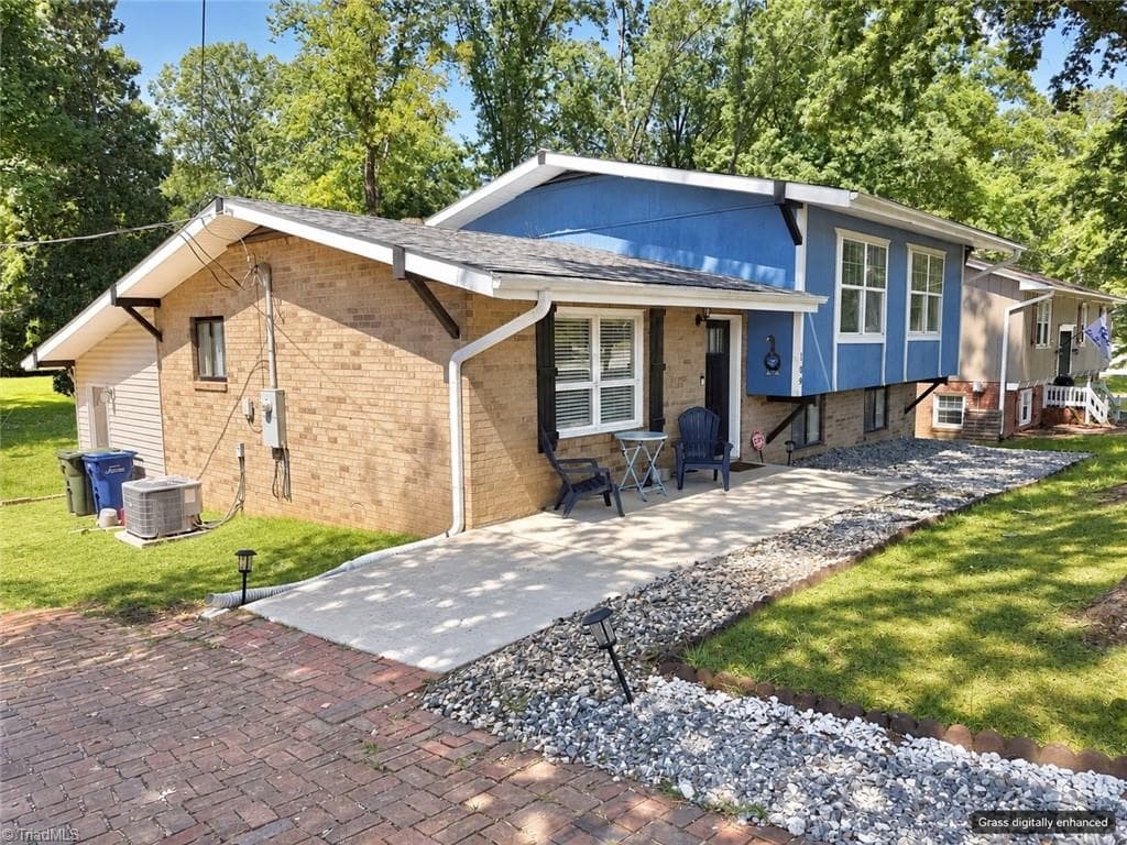 Stick/Site Built at 109 Potter Drive, Jamestown NC 27282, Jamestown, photo 9 of 50