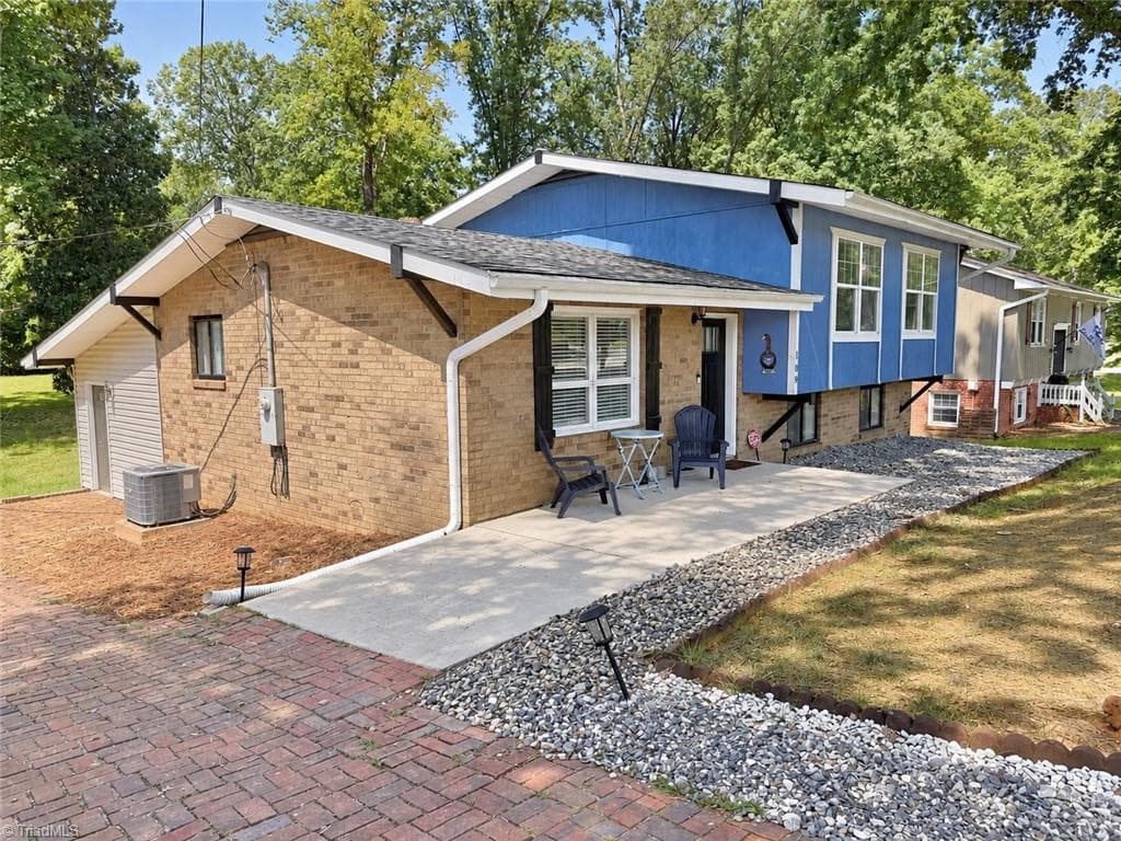 Stick/Site Built at 109 Potter Drive, Jamestown NC 27282, Jamestown, photo 4 of 50