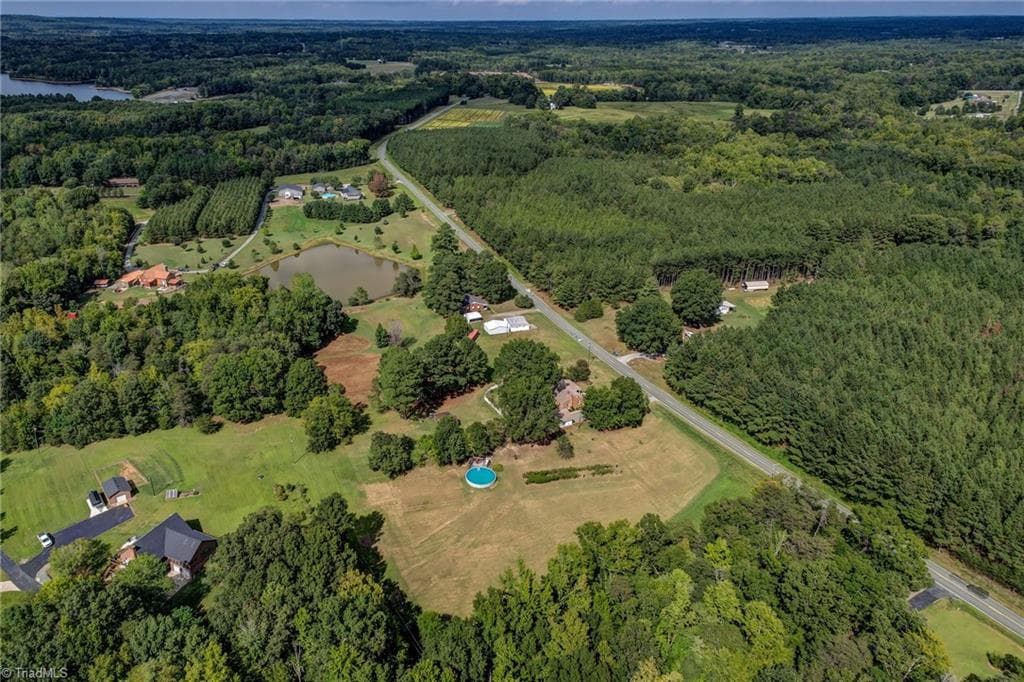 Stick/Site Built at 4108 Union Ridge Road, Burlington NC 27217, Burlington, photo 89 of 98