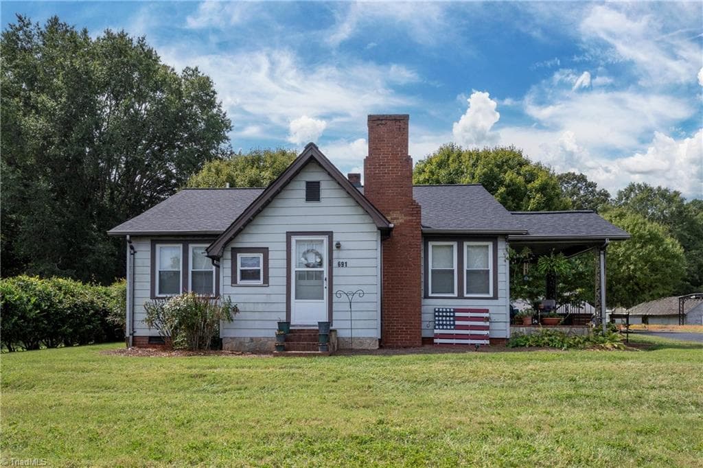 Stick/Site Built at 691 Salisbury Street, Mocksville NC 27028, Mocksville, photo 3 of 90