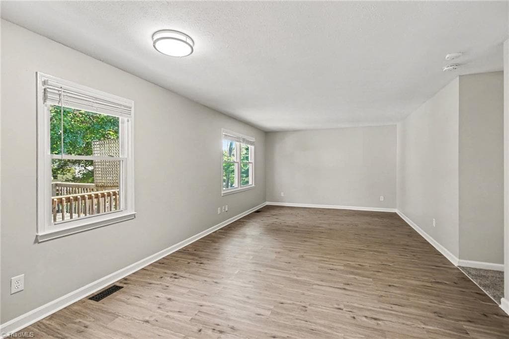 Stick/Site Built at 203 Cheltenham Drive, Winston-Salem NC 27103, Winston-Salem, photo 5 of 17