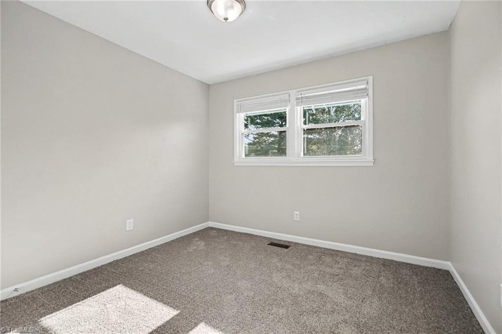 Stick/Site Built at 203 Cheltenham Drive, Winston-Salem NC 27103, Winston-Salem, photo 10 of 17