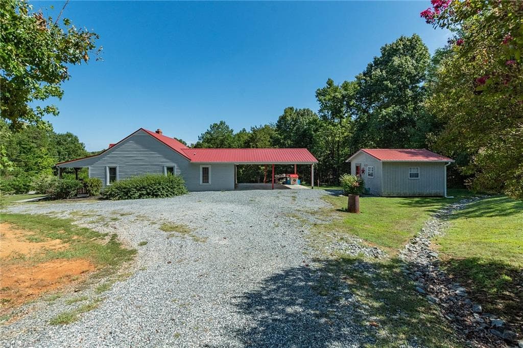 Stick/Site Built at 7296 E OLD US HIGHWAY 64, Lexington NC 27292, Lexington, photo 26 of 37