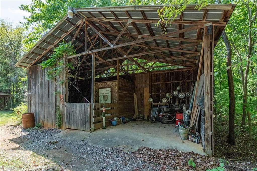 Stick/Site Built at 7296 E OLD US HIGHWAY 64, Lexington NC 27292, Lexington, photo 32 of 37