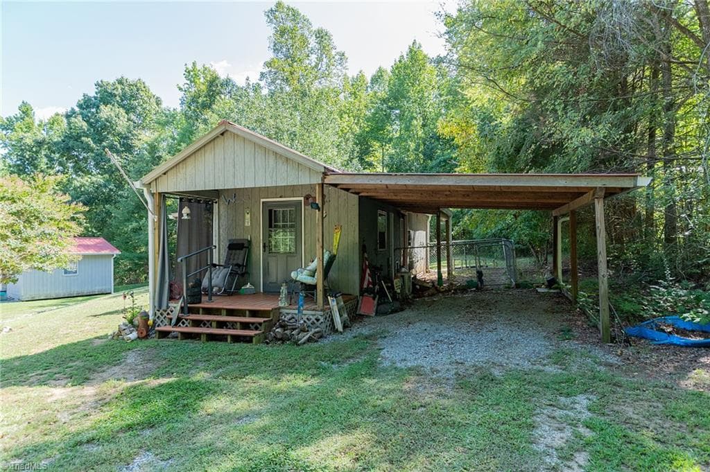 Stick/Site Built at 7296 E OLD US HIGHWAY 64, Lexington NC 27292, Lexington, photo 33 of 37
