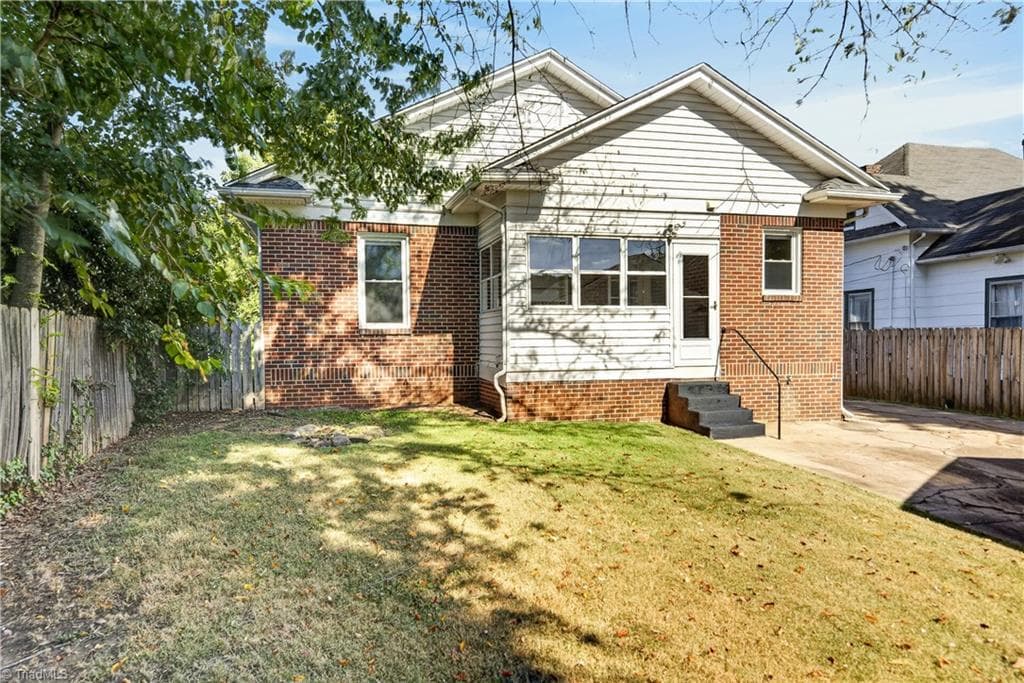 Stick/Site Built at 440 Granville Drive SW, Winston-Salem NC 27101, Winston-Salem, photo 32 of 41