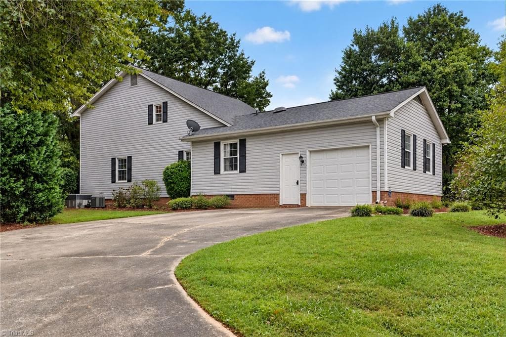 Stick/Site Built at 3700 Tattershall Drive, Greensboro NC 27410, photo 4 of 35