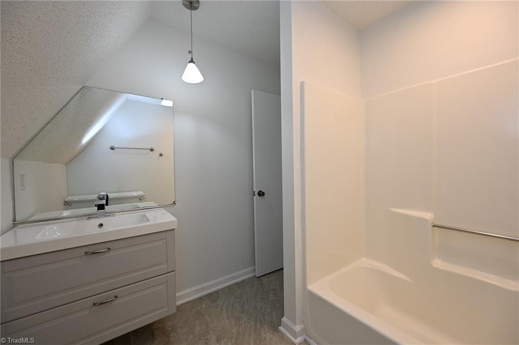 Stick/Site Built at 1469 Old Town Road, Winston-Salem NC 27106, Winston-Salem, photo 15 of 31