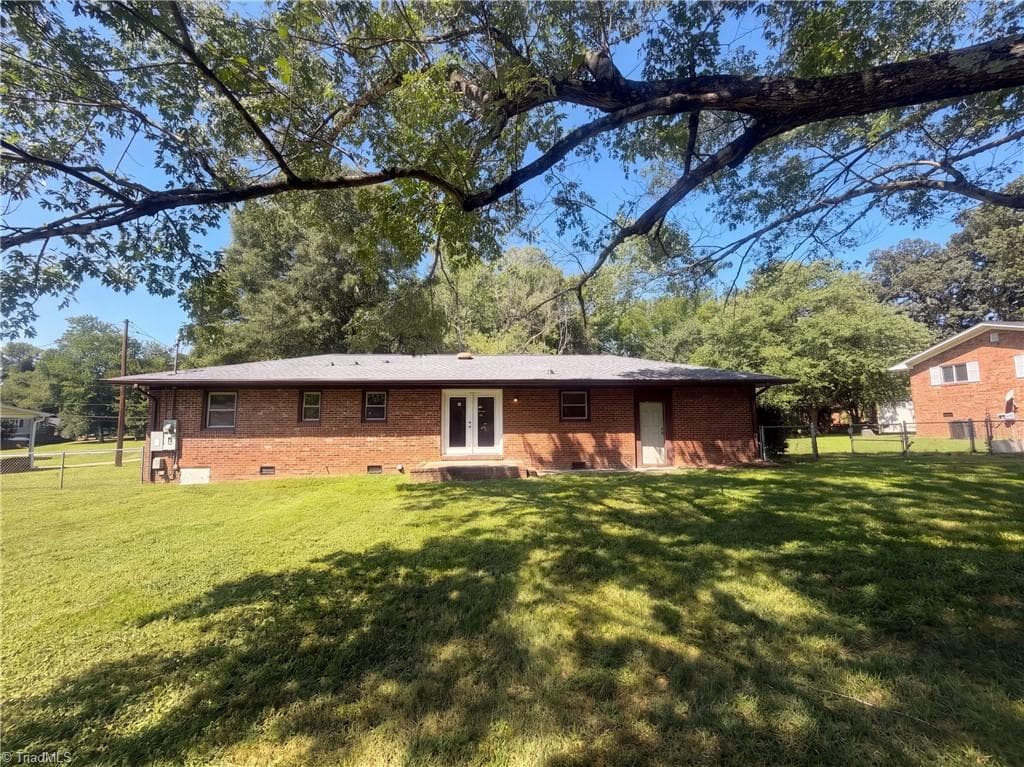 Stick/Site Built at 5909 Chipmunk Drive, Greensboro NC 27407, photo 5 of 17