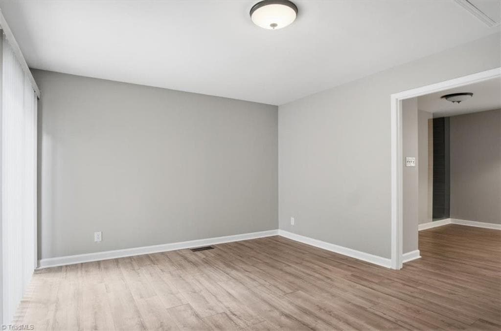 Stick/Site Built at 2409 Shelia Drive, Greensboro NC 27406, photo 19 of 32