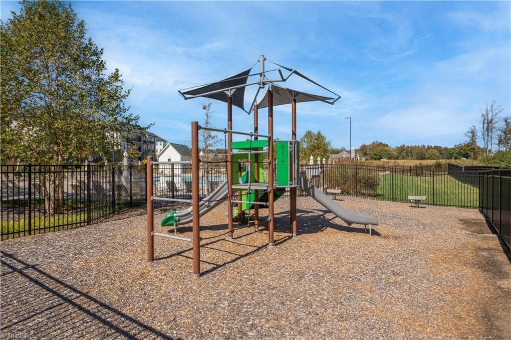 Stick/Site Built at 1626 Cross Village Avenue, Kernersville NC 27284, Kernersville, photo 13 of 22