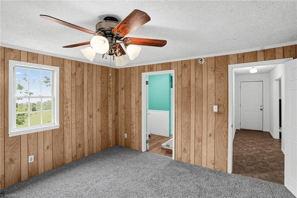 master bedroom - 862 Country Club Drive, State Road NC 28676, State Road