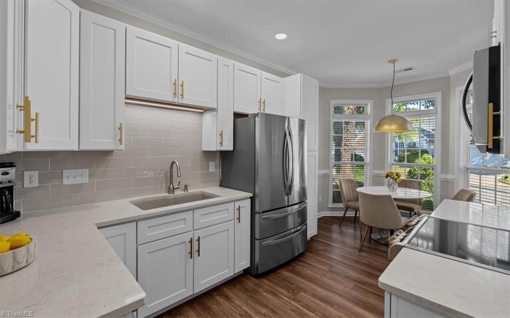 Stick/Site Built at 4709 Towne Ridge Drive, Greensboro NC 27455, photo 7 of 39