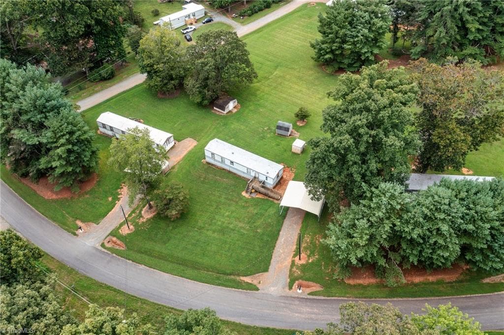 Manufactured Home at 7416 Olin Road, Pfafftown NC 27040, photo 4 of 4