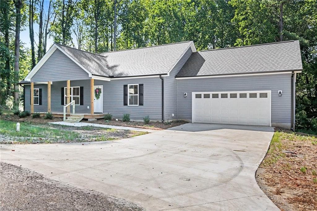 Stick/Site Built at 406 Grant Street, Yadkinville NC 27055, Yadkinville, photo 5 of 34