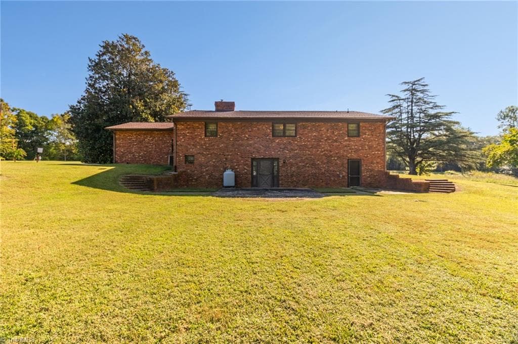 Stick/Site Built at 1878 Stemp Everhart Road, Thomasville NC 27360, photo 33 of 35