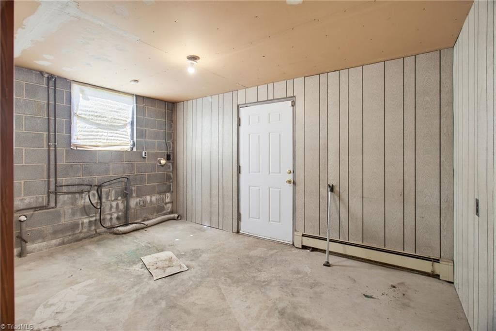 Stick/Site Built at 1878 Stemp Everhart Road, Thomasville NC 27360, photo 25 of 35
