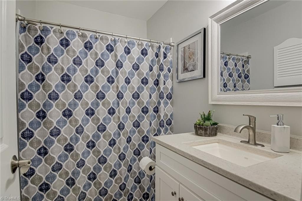 Stick/Site Built at 4010 Huntingreen Lane # D, Winston-Salem NC 27106, photo 26 of 34