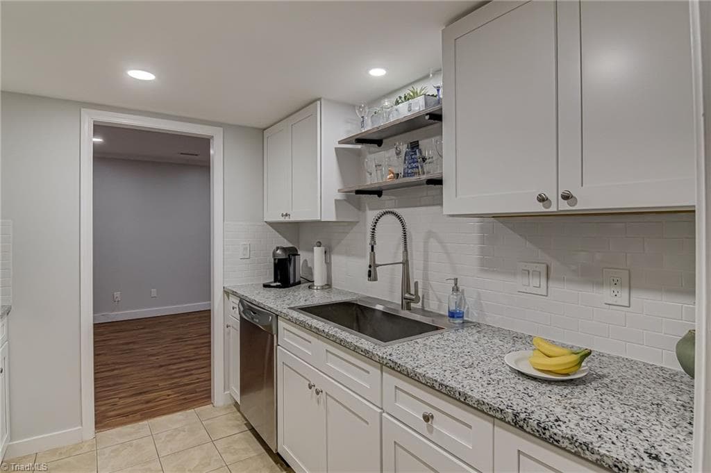 Stick/Site Built at 4010 Huntingreen Lane # D, Winston-Salem NC 27106, photo 7 of 34