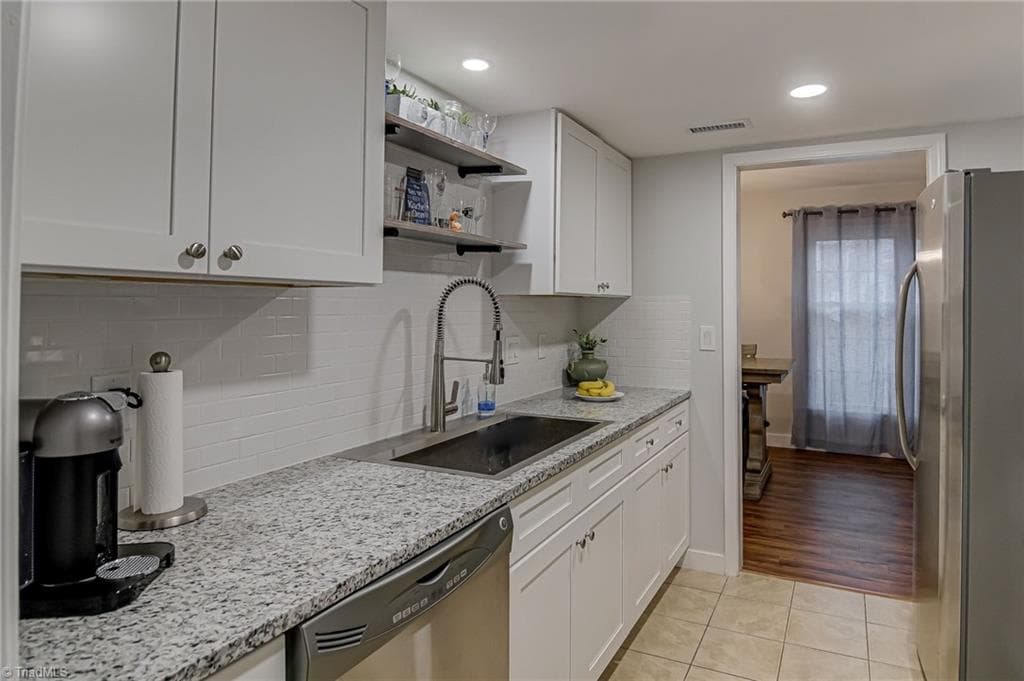 Stick/Site Built at 4010 Huntingreen Lane # D, Winston-Salem NC 27106, photo 10 of 34