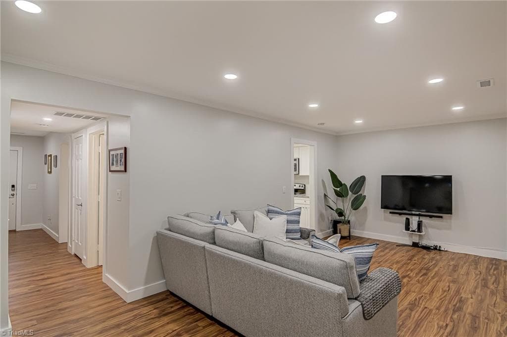 Stick/Site Built at 4010 Huntingreen Lane # D, Winston-Salem NC 27106, photo 15 of 34