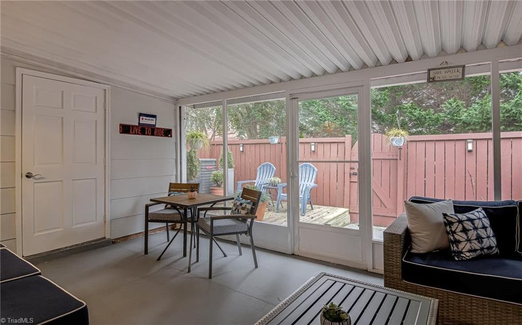 Stick/Site Built at 4010 Huntingreen Lane # D, Winston-Salem NC 27106, photo 31 of 34