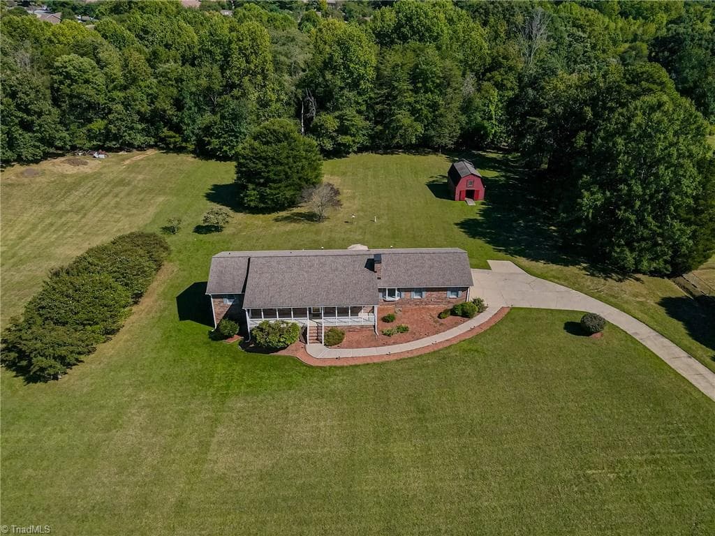 2301 Griffith Road, Winston-Salem NC 27103