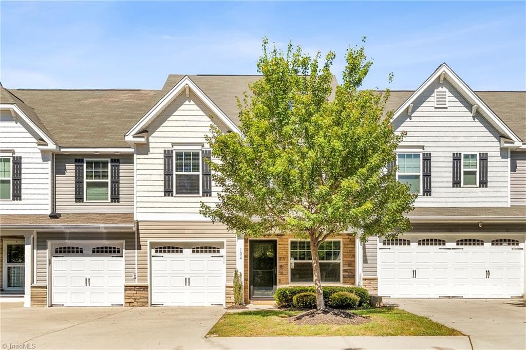 104 Tanner Grove Court, Kernersville NC 27284